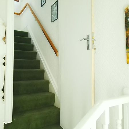 Service Accommodation 2 Bed Room Apartment In Newport South Wales Near Celtic Manor Icc Wales Zewnętrze zdjęcie