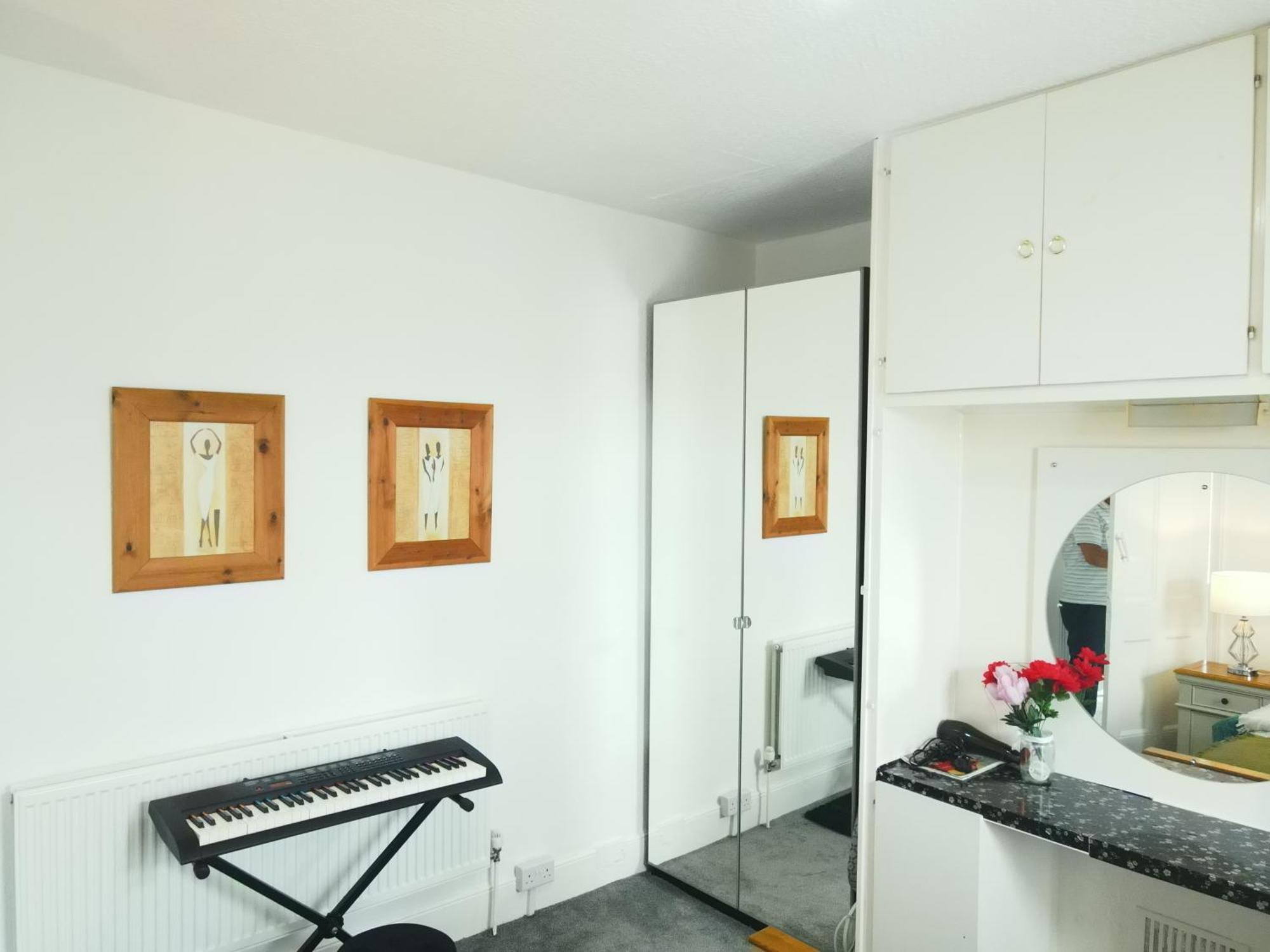Service Accommodation 2 Bed Room Apartment In Newport South Wales Near Celtic Manor Icc Wales Zewnętrze zdjęcie