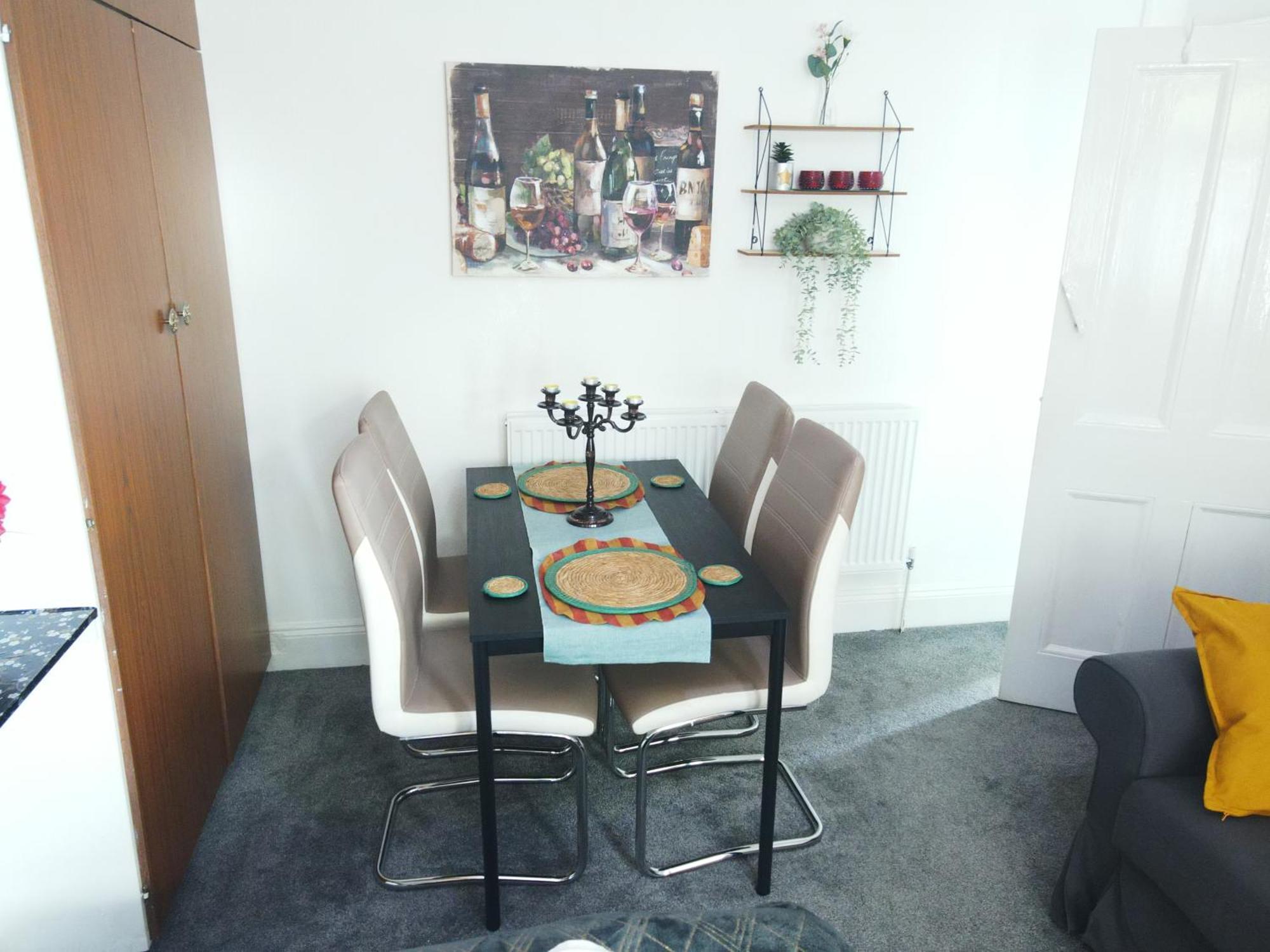 Service Accommodation 2 Bed Room Apartment In Newport South Wales Near Celtic Manor Icc Wales Zewnętrze zdjęcie