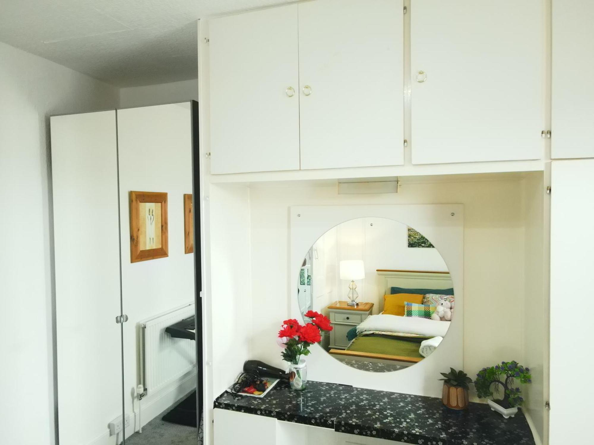 Service Accommodation 2 Bed Room Apartment In Newport South Wales Near Celtic Manor Icc Wales Zewnętrze zdjęcie